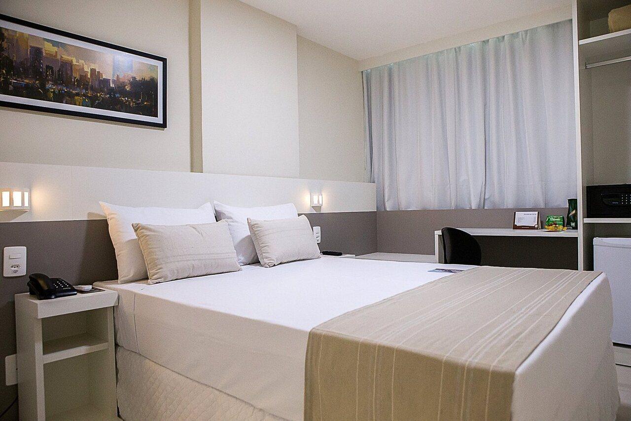 Bristol Easy Uba Hotel ภายนอก รูปภาพ