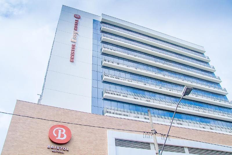 Bristol Easy Uba Hotel ภายนอก รูปภาพ